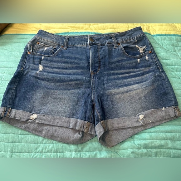 Pants - Jean shorts